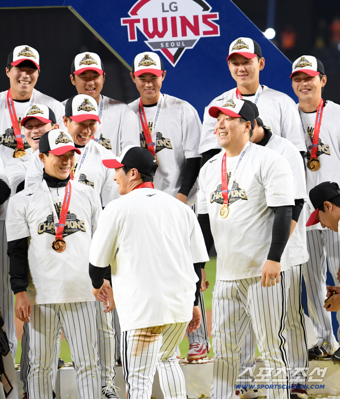  Kim Hyun-soo burst out laughing at Oh Ji-hwan's prank