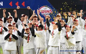  Kim Hyun-soo, MVP of the Korean Series, did it