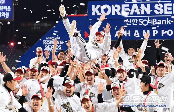  Korean Series Winning Coach Yeom Kyung-yeop Champion Twins