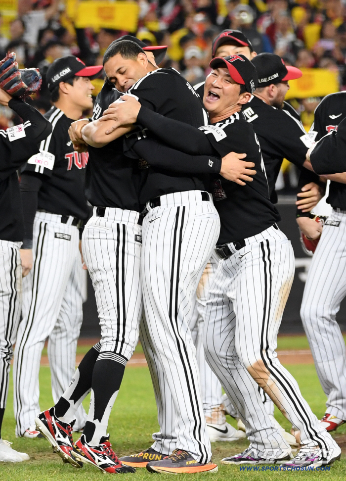  LG Twins achieved unified championship