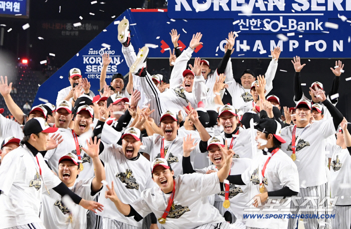  LG Twins Champion Yeom Kyung-yeop Wins Korean Series