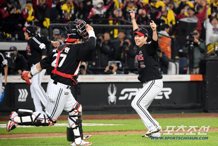  LG Twins Yoo Young-chan and Park Dong-won roars