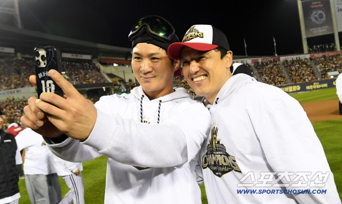  Oh Jihwan and Park Dongwon's photo shoot