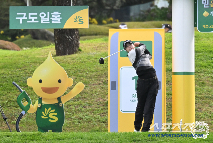 We're so close... Jeju 2 wins, Grand Prize, Rookie of the Year, 3 people 3 colors → One seat, Samchully Three Musketeers, Champion Group championship competition, Jeju Buff Go Ji-won, 3 strokes ahead 