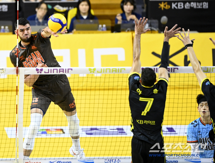 2G consecutive full set → Shutout defeat...I think a lot about Shin Young-chul, who is playing the electric derby. 