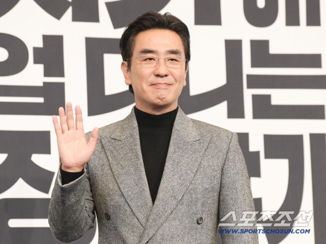 3.2% Director Kim's Story Ryu Seung-ryong Struggles to Get Out of the Crisis..a struggle to avoid missing promotion