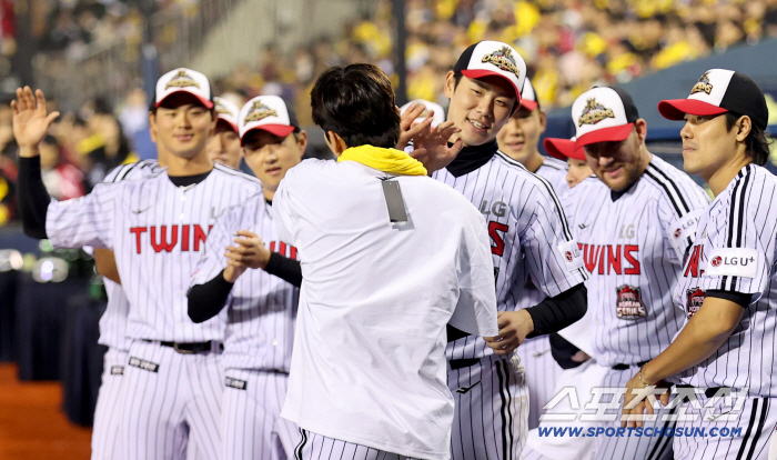 Chirinos is a catcher? Shortstop Lim Chan-kyu's super catch. Chun Sung-ho's ground home run. The winning event became more perfect with the players' surprise ideas