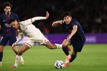 The corner kick master is back PSG Lee Kang-in performs in the winning goal corner kick in his return match