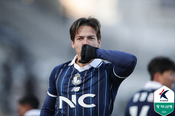  K2's best foreigner, Ewler, will play for E-Land again next season. Big club confirmed a complete transfer amid love calls