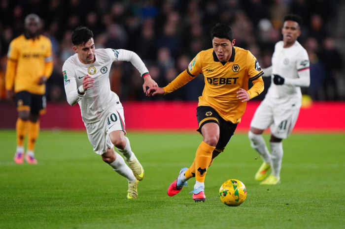 Hee-chan, you survive well Wolverhampton, the worst slump, eventually announced the dismissal of Ferreira