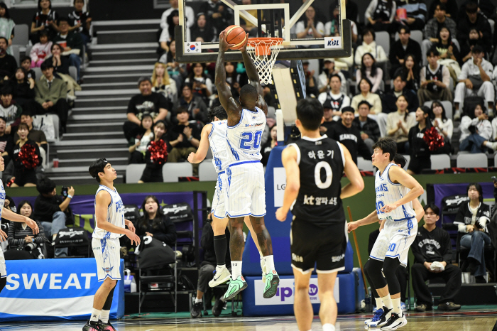  Gas Corporation's extreme all-in strategy worked. Korea Gas Corporation won 71-60 against KT. Korea Gas Corporation's brinkmanship, how to poke KT's Achilles tendon