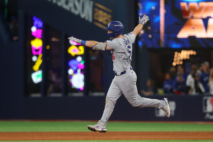 Yamamoto's winning Dodgers 2nd consecutive WS victory! Kim Hye-sung's algebraic ratio is the joy of the winning ring.