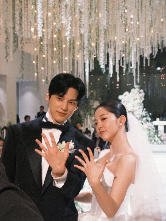 Yoon Sun-woo ♥ Kim Ga-eun, how did you feel about your marriage after 10 years of dating? Was there a day when you were so happy