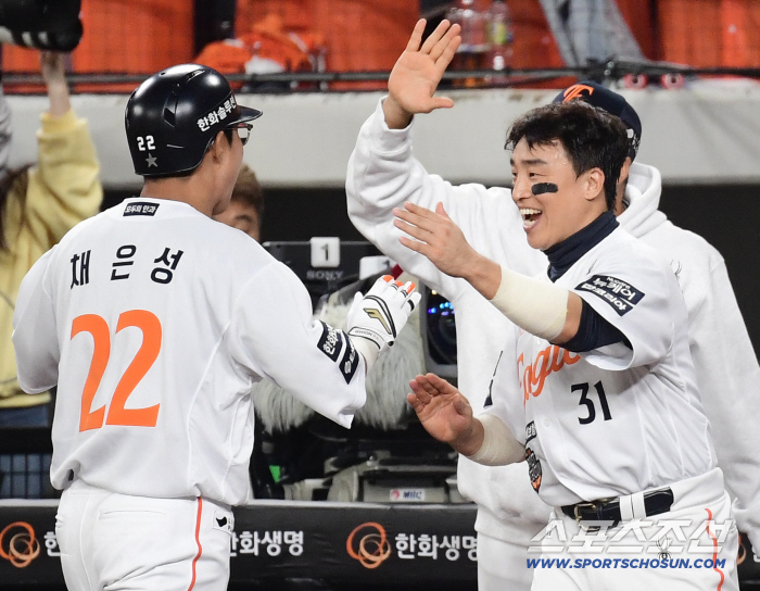 The 10th place → KS runner-up also had a rough start...The strongest Hanwha is now a reality. It will leave you with learning without hurting you