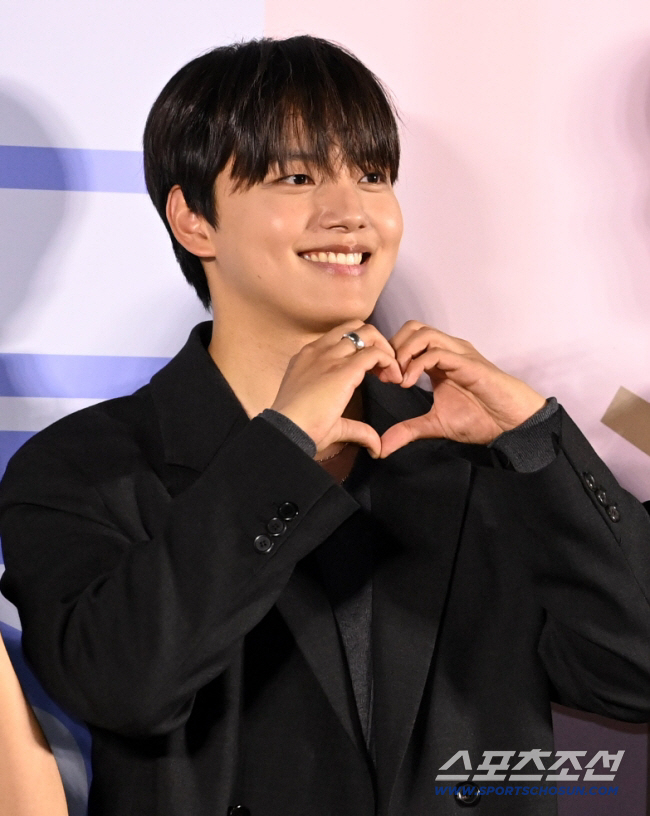 Yeo Jingoo to Serve in the Military as a KATUSA Soldier Starting Dec. 15