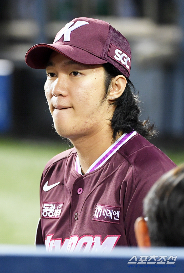 I didn't misunderstand Ahn Woojin Shock shoulder injury controversy, coach Chung Chan-hun who took off his clothes, returned to the coach's growth in a surprise move