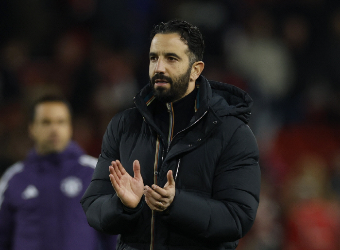 Manchester United's mega-reveal, Amorim was not a candidate for the next coach. Tuchel de Gerby ranked 0th → failed to negotiate → turned around