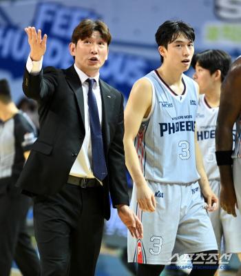  Director Yang Dong-geun and Park Moo-bin's conversation