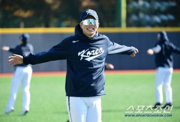  Kim Youngwoong, the national flag, feels good