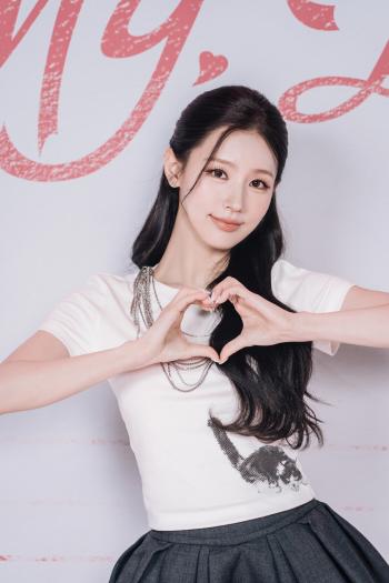  MY with both visual and creative skills, Rubber Mi-yeon...After 3 years and 6 months, I'll make a lovely solo comeback (comprehensive)