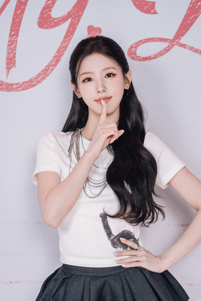 MY with both visual and creative skills, Rubber Mi-yeon...After 3 years and 6 months, I'll make a lovely solo comeback (comprehensive)