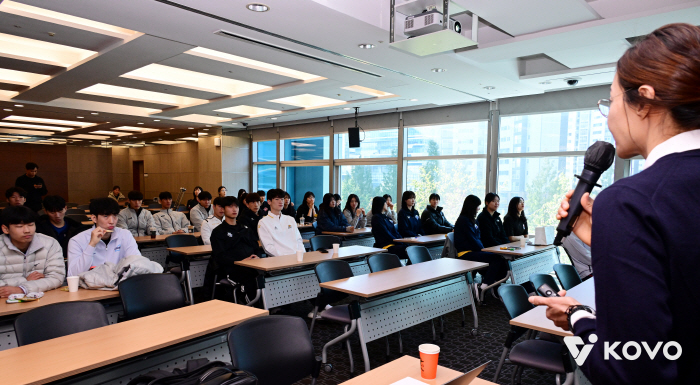 I wish I had a program like this...I took my first step as a rookie player