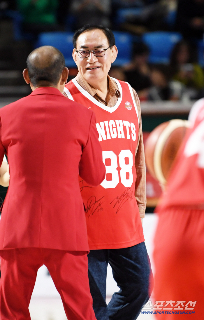  Chairman Ha Hyung-joo, to win the SK Knights