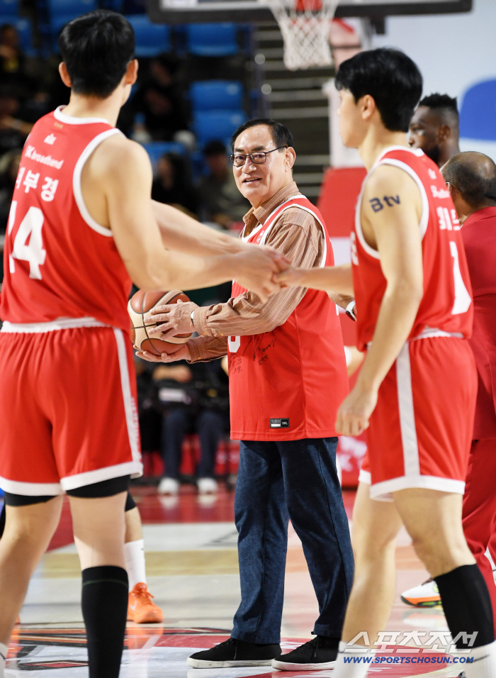  Chairman Ha Hyung-joo, to win the SK Knights