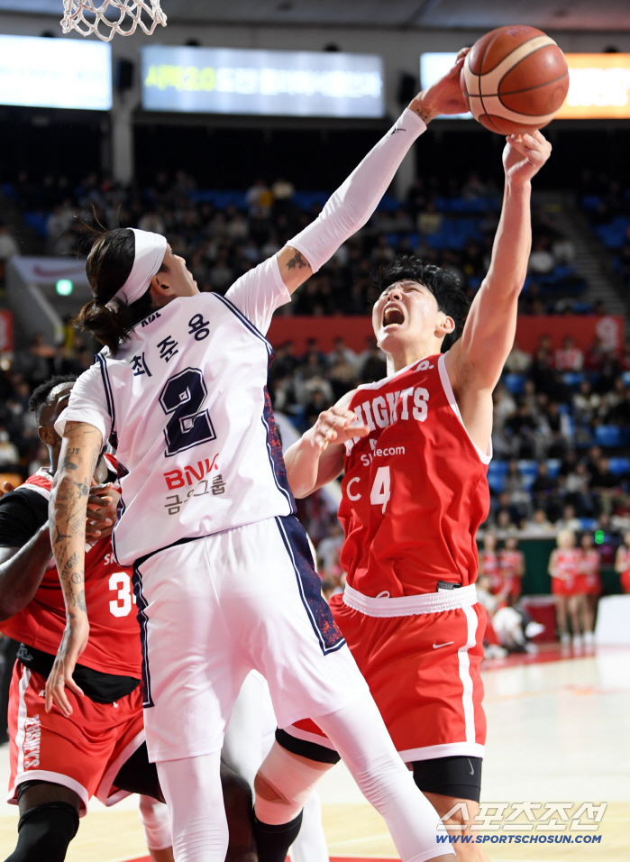  Choi Junyong, Choi Boo-kyung, head-to-head match