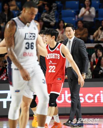  Director Jeon Hee-chul's consideration