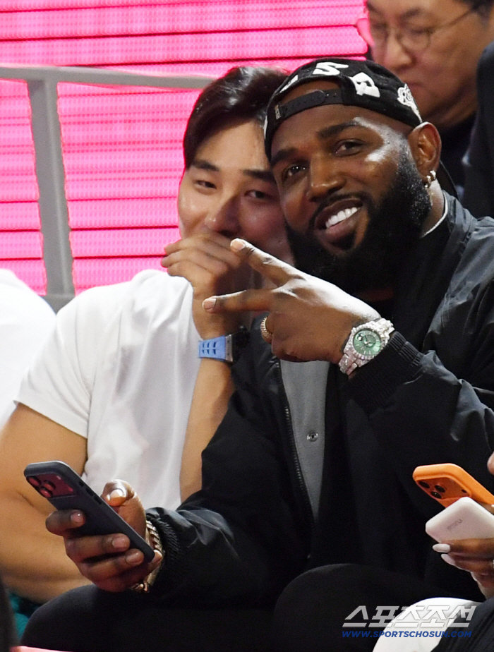  Major leaguer Kim Ha-sung's basketball is hot