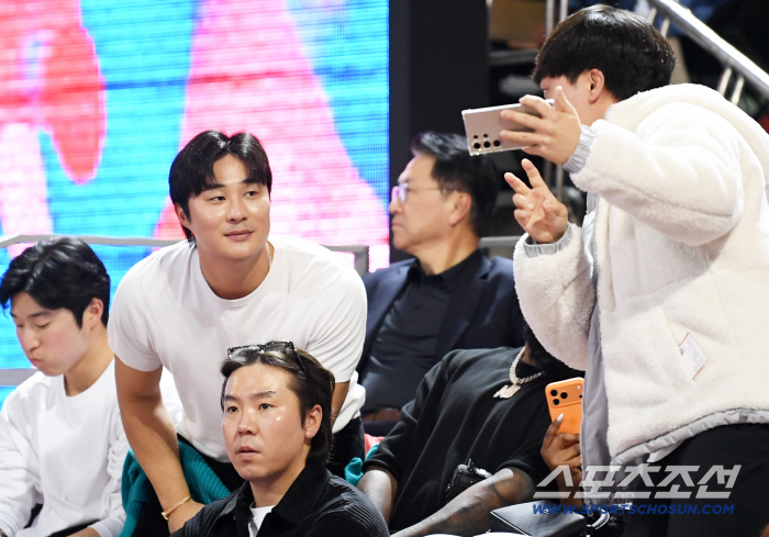  Major Leaguer Kim Ha-sung's special fan service