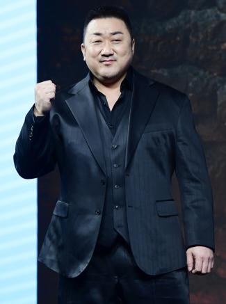 Ma Dong-seok Unveils Massive Boxing Arena for Disney Survival Show ‘I Am Boxer'