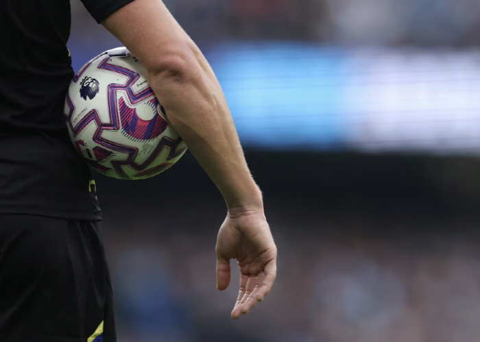 Shock Incident Famous Agent Threatens Firearms in 20's EPL Players...an arrest by the police