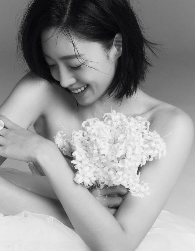 T-ara Ham Eun-jung, Pure White Wedding Dress...♥Exchange Sweet Ring with Director Kim Byung-woo 