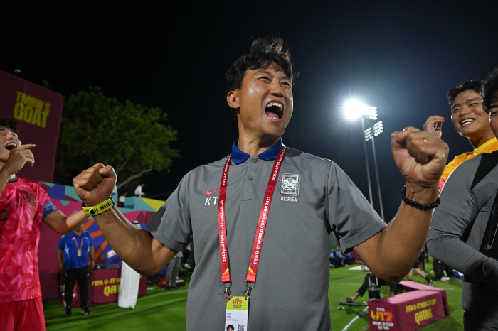 The first victory in six years! Baek Ki-tae, Mexico 21 overpowered...the death knell. A powerful departure