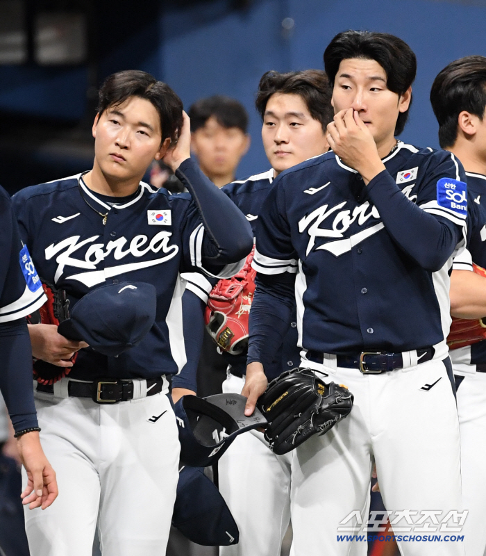 I prepared well A cool presentation by director Ryu Ji-hyun. The starting pitcher for the match against Czech Republic on the 8th is Kwak Bin 