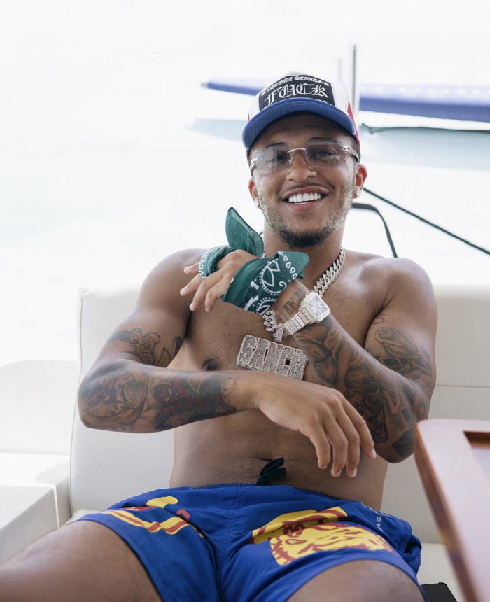 It's not 160 billion Antony, it's not 700 million Sanchez a weekNow, the worst recruitment in Manchester United's history is Sancho's 132 billion recruitment → 0 won free release