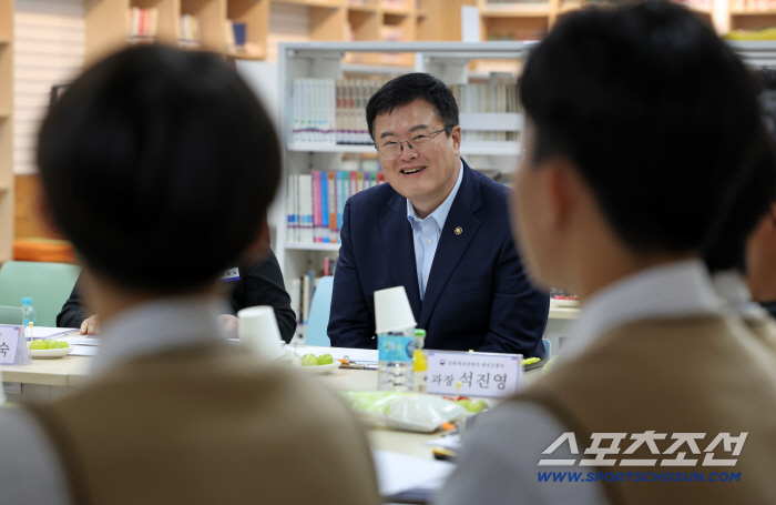 Kim Dae-hyun, Vice Minister of Culture, Sports and Tourism, Surprise Visit to Outdoor Sports Club Forming School Sports and Lifelong Exercise Habits Need Support for Sports Activities for Students' Entire Growth