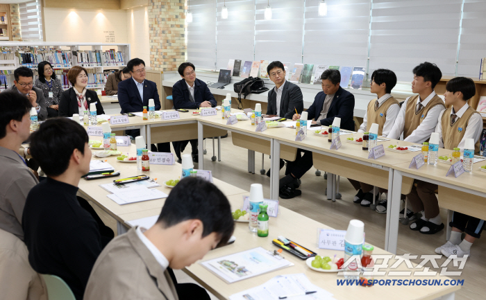 Kim Dae-hyun, Vice Minister of Culture, Sports and Tourism, Surprise Visit to Outdoor Sports Club Forming School Sports and Lifelong Exercise Habits Need Support for Sports Activities for Students' Entire Growth