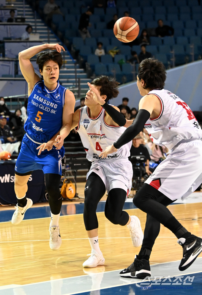  Choi Mister who tries to pass