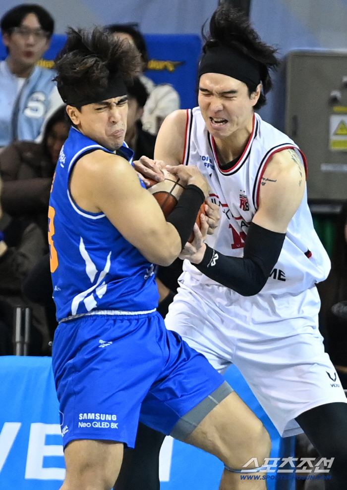  Kim Jong Kyu-gutang, give it to me!