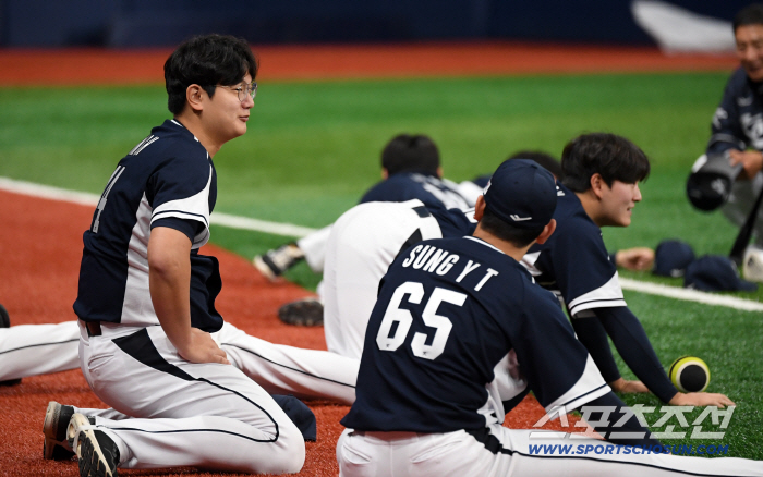  Kim Seo-hyun forgets the Korean Series and focuses on the national team