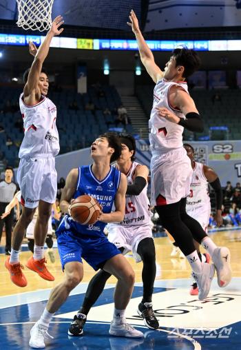  Lee Wonsuk lied to sub-band Byeon Junhyung