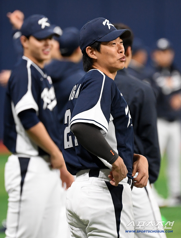  Raise the mood of Song Seong-moon