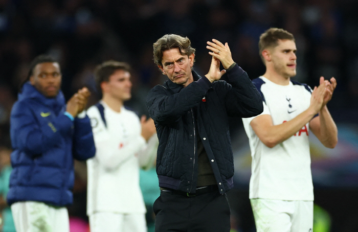 Coach Frank thought Messi turned into Van de Ben after Son Heung-min scored a Van de Ben wonder goal