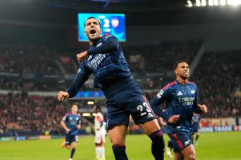 What if there are any injuries...Crazy pace Arsenal, won again! 10 consecutive wins in 122 years