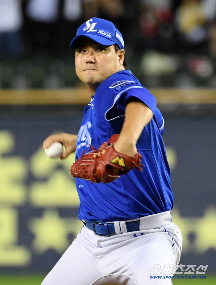 Why is it grade A? Have you seen these unlucky FA's...Lee Jeok has become a story that I can't even dream of