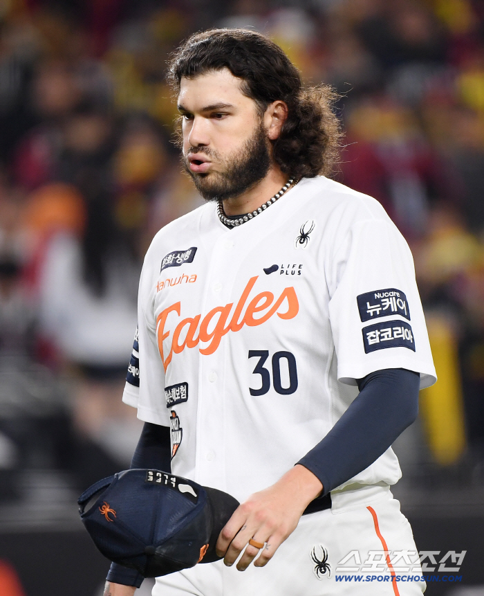 Hanwha is better than that. Isn't Ponce a big league? → If you want to make money, it may be better to be an ace in Korea. MLB.COM's realistic advice