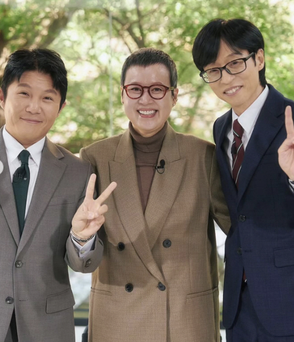 Park Mi-sun, who shaved her head, made her first appearance on 'You Quiz'...'After cancer diagnosis, I opened it' In the end, tears